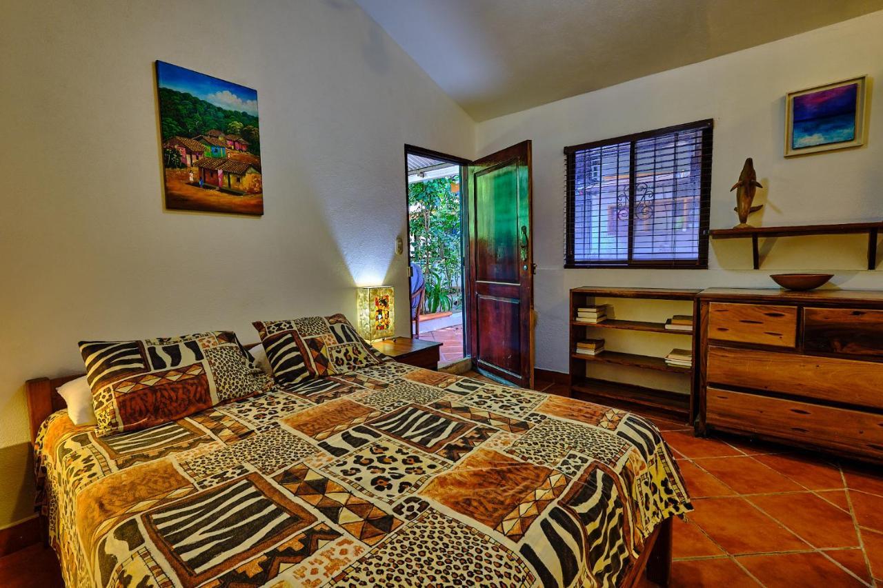 Casa Smilin' Dog Tamarindo Exterior foto